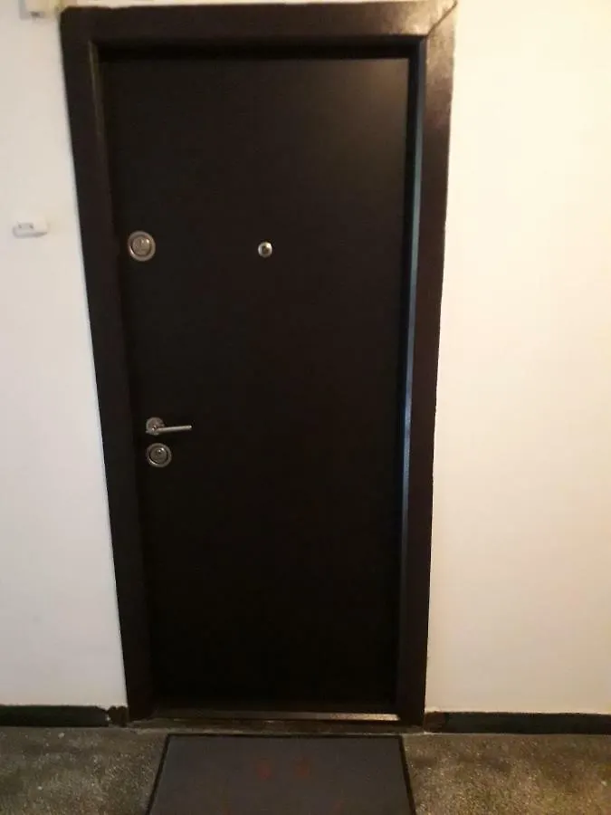 Bucharestsuite 0*, Bucharest